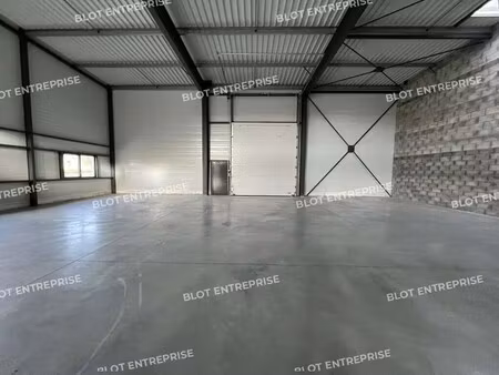 vente entrepôt 280 m²