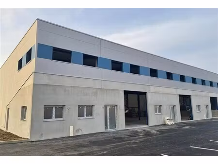 location local d'activités 240 m² à 480 m²