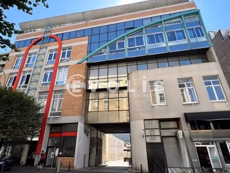 location local d'activités 240 m²