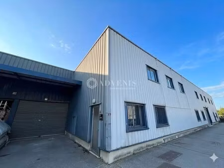 location local d'activités 275 m²