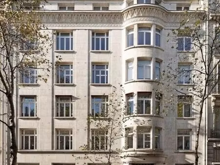 location bureaux 327 m²