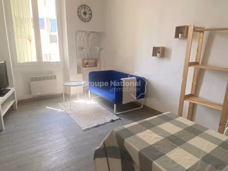 location appartement 2 pièces 28m2 nîmes 30900 - 520 € - surface privée