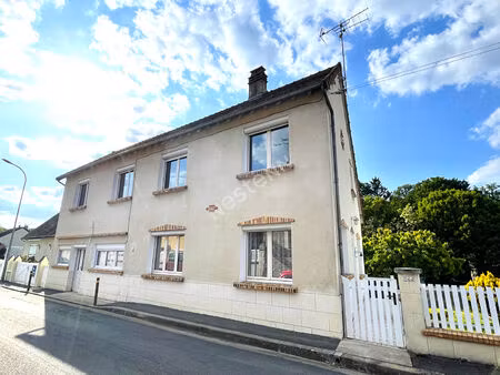 maison 3 chambres avec terrain de 100m² en plein coeur de valencay proche commerces ( indr