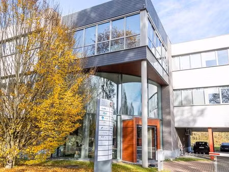 bureaux à louer à rue louis de geer 6 louvain-la-neuve (vbe12863)