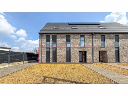 appartement te koop in beringen met 3 slaapkamers