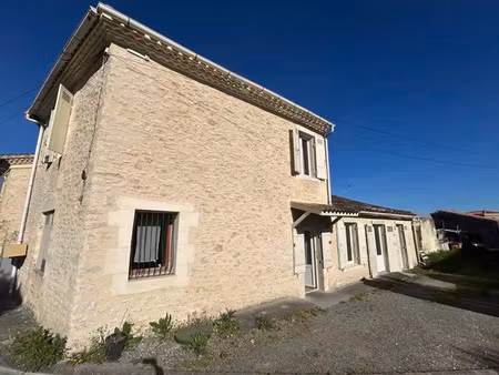 vente maison 4 pièces 130 m² berson (33390)