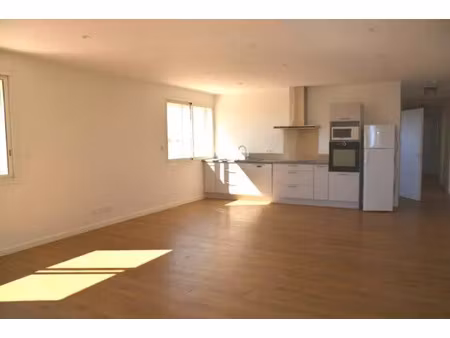 location appartement 4 pièces 99 m² à florensac (34510)