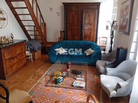 maison de ville avec patio et garage