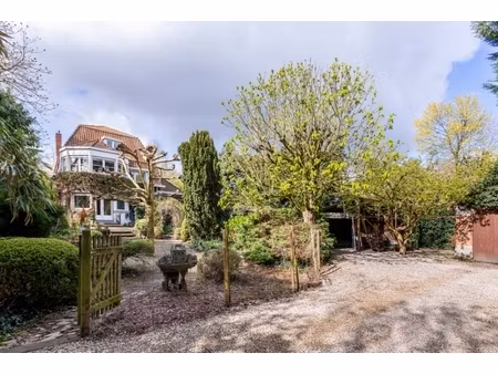 huis te koop in brasschaat met 6 slaapkamers