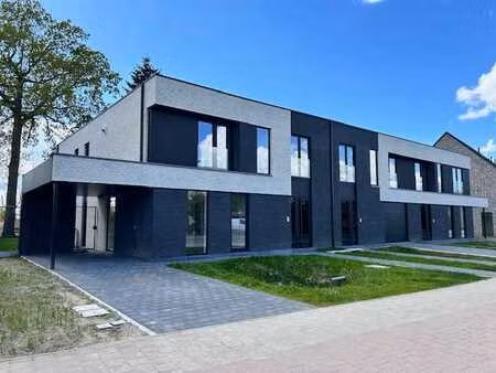 huis te koop in tisselt met 4 slaapkamers