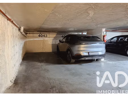 vente parking undefined m²