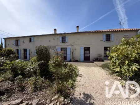 maison de village à saint-michel-le-cloucq (85200)