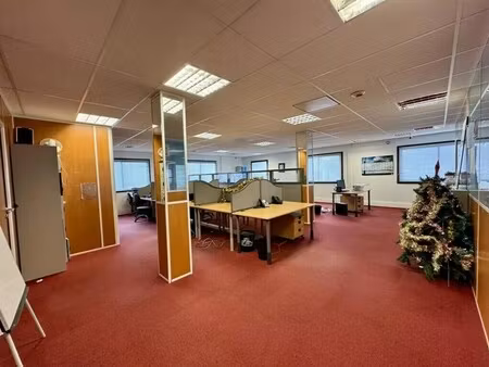vente bureaux 173 m²