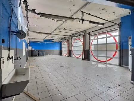 vente commerce 261 m²