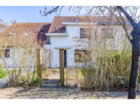 huis te huur in sint-niklaas met 2 slaapkamers