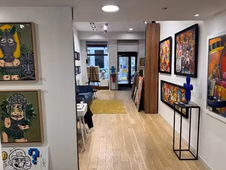 location commerce 62 m²