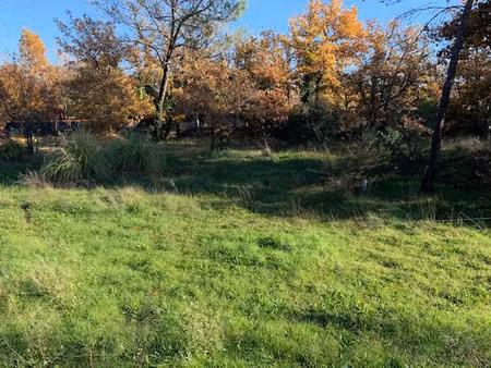 vente terrain neuf 900m2 le val - 99000 € - surface privée