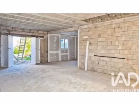 garage à montceaux-lès-meaux (77470)