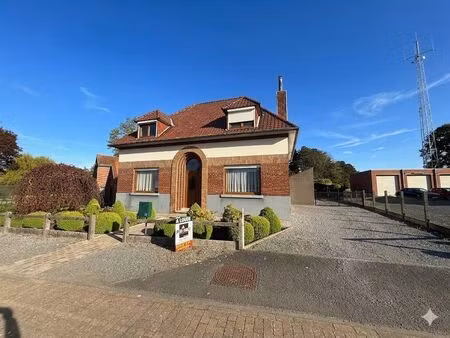 maison à louer à route d'hacquegnies 43 buissenal (vbe12877)
