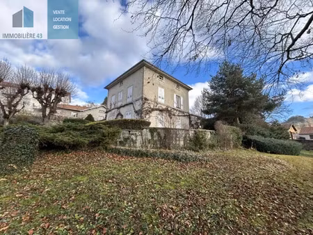 vente maison 10 pièces 255 m² brives-charensac (43700)