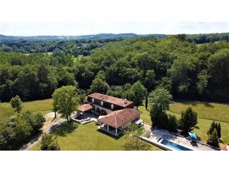 demeure de caractere xviiè au coeur de la nature