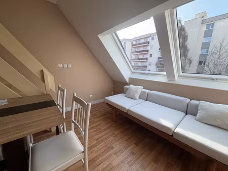 location appartement 2 pièces 23m2 reims 51100 - 595 € - surface privée