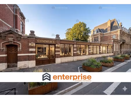 location local commercial