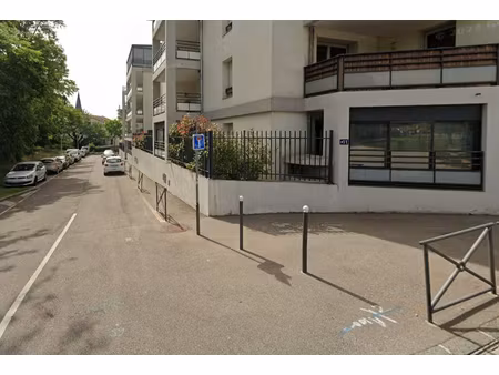 garage boxe ferme en sous-sol caluire et cuire