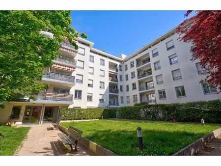 appartement t3 - 71 m² avec balcon
