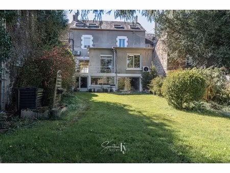 maison 11 pièces - 194 m²