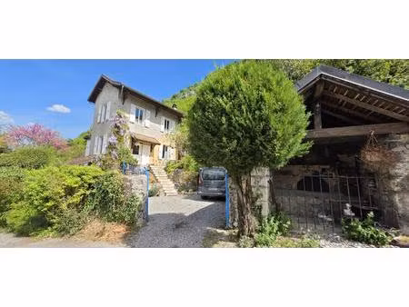 maison et grand terrain 5 pièces