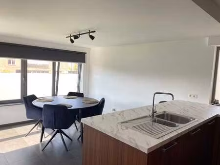 duplex prêt à vivre avec terrasse et jardin commun