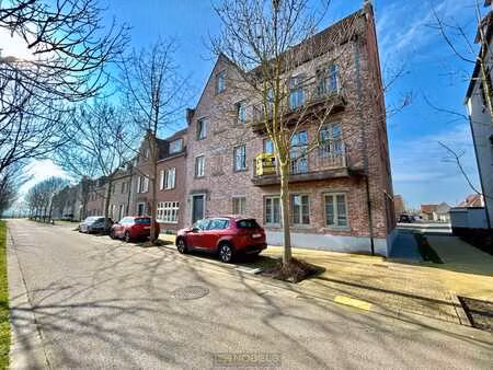 te huur klassevol appartement met 3 slaapkamers en terras...