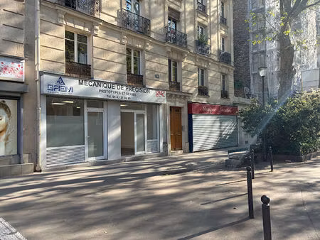 local commercial paris 153 m²