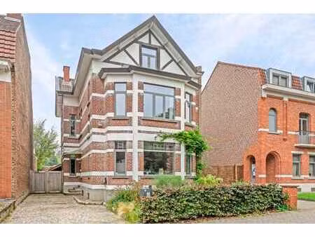 magnifique maison de serriste rénovée située à hoeilaart