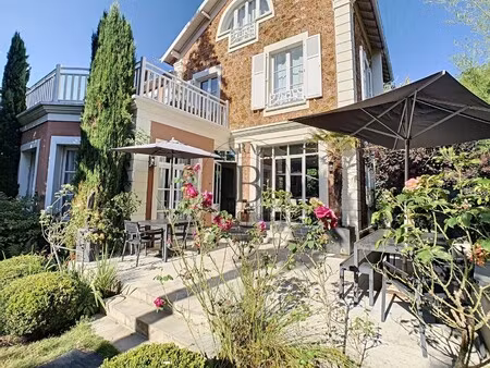 maison de luxe à louer dans le quartier plateau de cazes