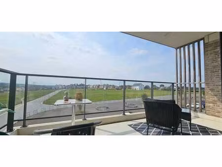 appartement 3 chambres avec terrasse + parking