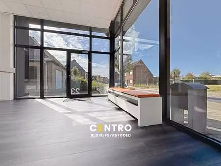 instapklaar lichtrijk gerenoveerd pand met mooie open kan...