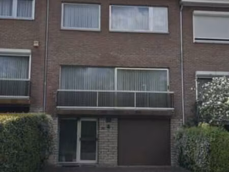 idéalement situé au calme - centre/gare accessible à pied