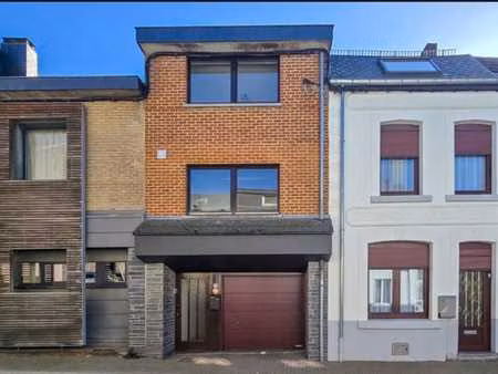 option-maison avec garage et jardin en ville