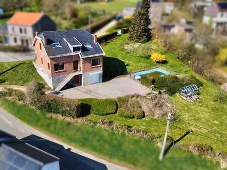 lumineuse maison 3/4 chambres à huccorgne