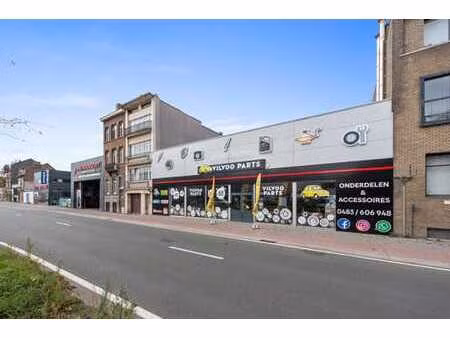 bâtiment industriel à vendre dans un emplacement parfait !