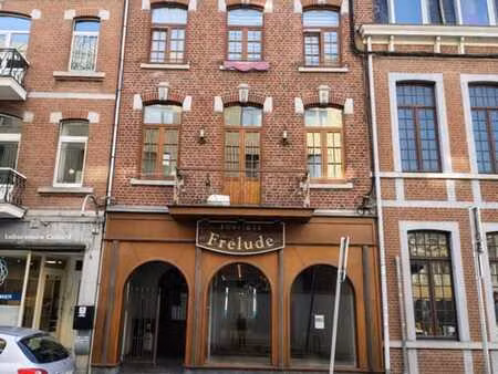 immeuble de commerce idéalement situé dans le centre de spa