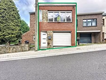 maison bel-étage 2 ch.  terrasse  garage et hangar de 130m²!