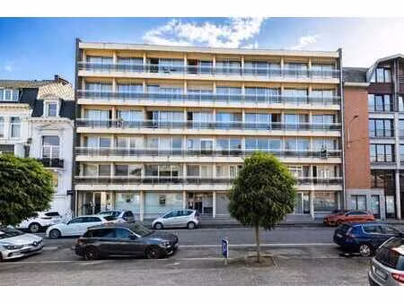 appartement 3 chambres avec ascenseur  cave et parking