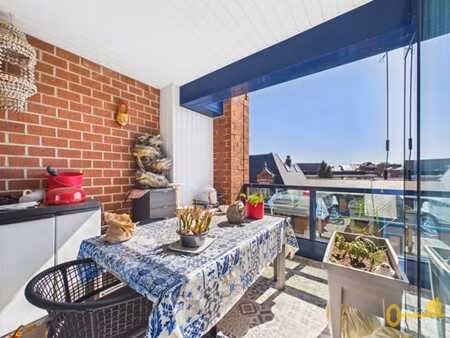 appartement 2 chambres avec terrasse en centre ville