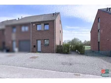 maison 3 chambres – jardin!