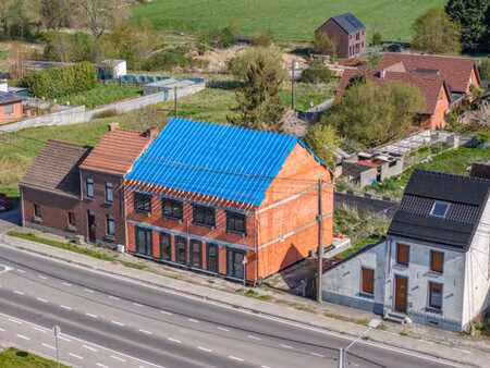 gros œuvre fermé avec extérieur – 3 chambres  5 possibles