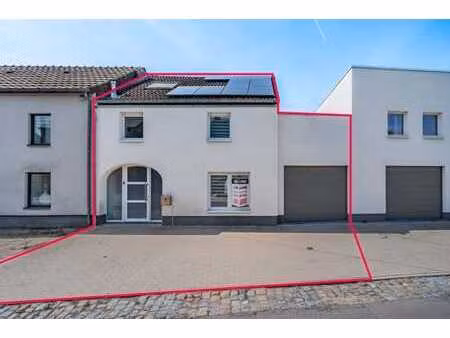 maison 2 ch.  bureau  garage et terrasse à fexhe-slins