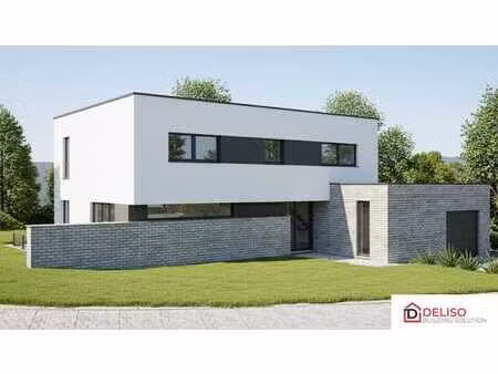 grande villa  oriéntée plein sud  économe en énergie.